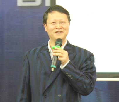 华为前副总裁张俊：从硬件到机器人，隔了N道智能