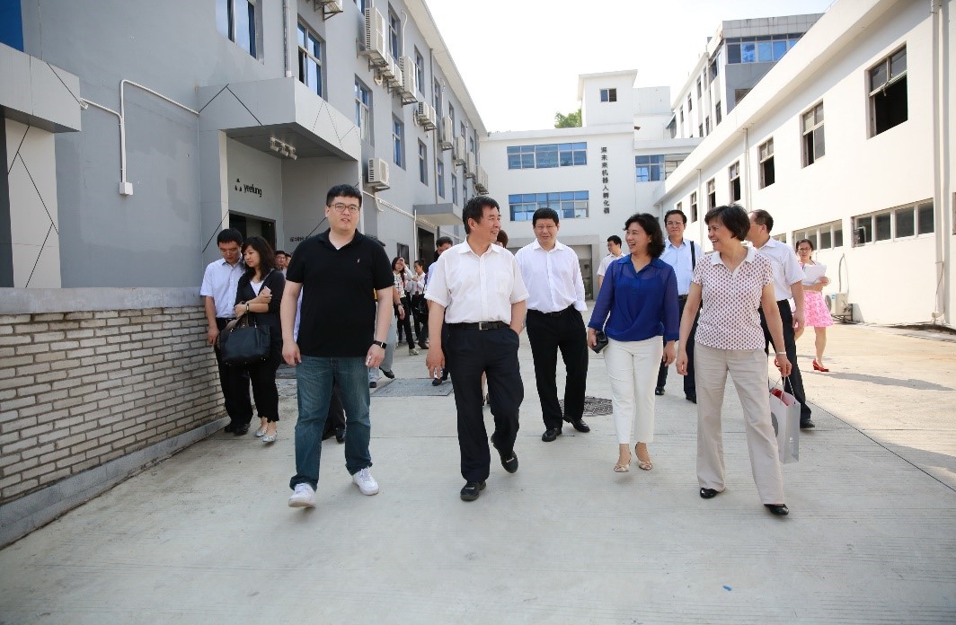 国务院参事室视察深圳怡丰机器人