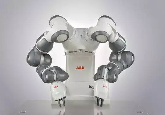 ABB、新松等七大企业人机协作机器人技术