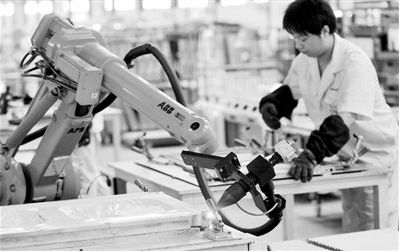 宁波：企业加速“机器换人”，必须解决成本过高问题