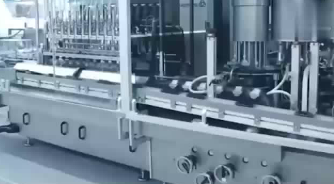 在这个工厂里看不到一个工人，真正的完全自动化工厂