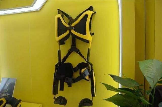 618背后的仓储机器人