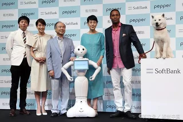 富士康又购买上万台机器人，这是准备另谋出路了吗？