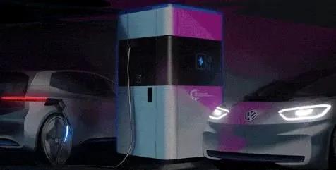 ?AGV+机械手 汽车自动充电移动机器人新应用
