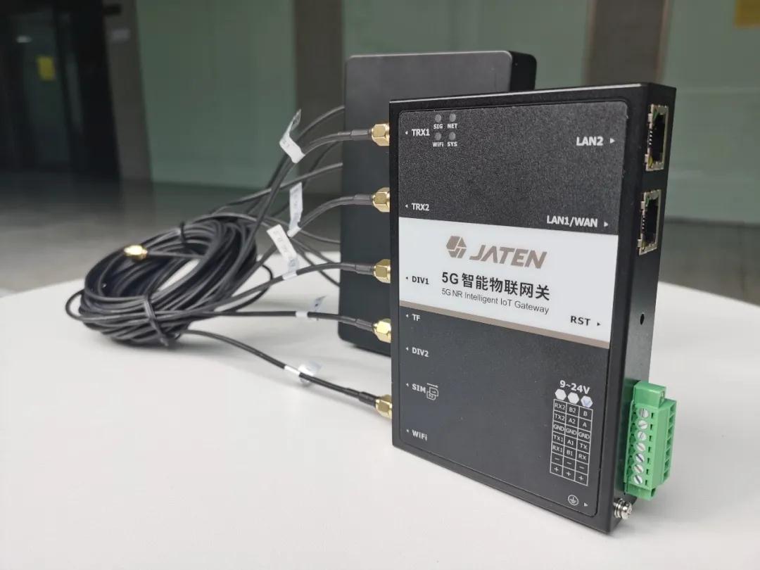 【新年首发】嘉腾发布智能工厂核心部件——5G机器人通讯?？? height=