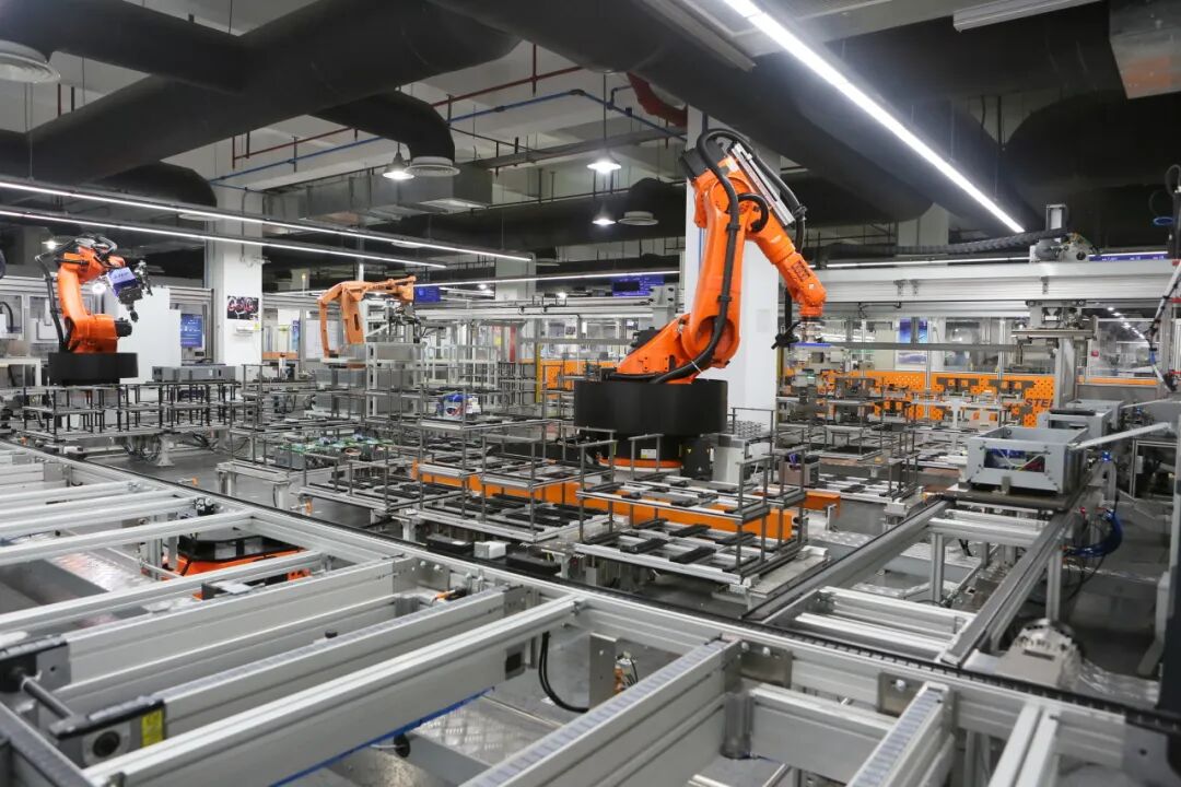 新时达“精耕小脑”，与大脑协同，加速具身智能垂直落地